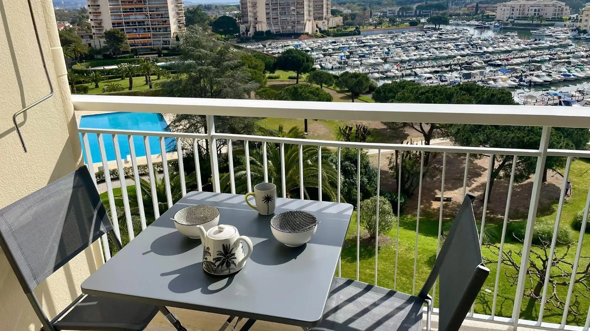 Studio Avec Vue Sur Marina Et Mer - 2 Adultes Et 1 Enfant Maximum Mandelieu-la-Napoule France
